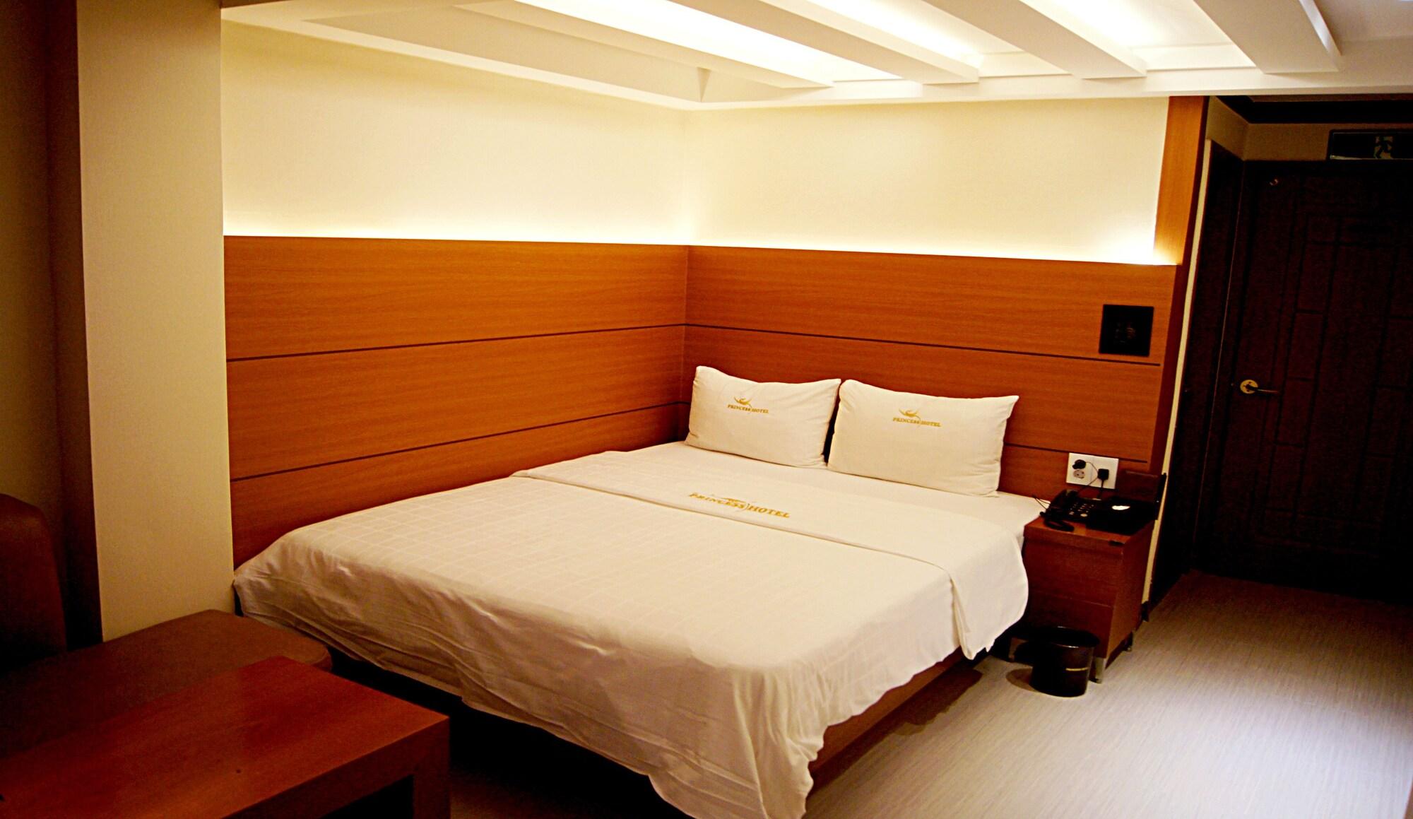 พรินเซส โฮเต็ล Hotel โซล ภายนอก รูปภาพ